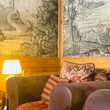 The Notre Dame Conciergerie Leroy * بولون-سور-مير